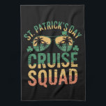 St Patrick's Day Cruise Squad Grappige Familie Mat Theedoek<br><div class="desc">St Patrick's Day Cruise Squad Funny Family Matching</div>