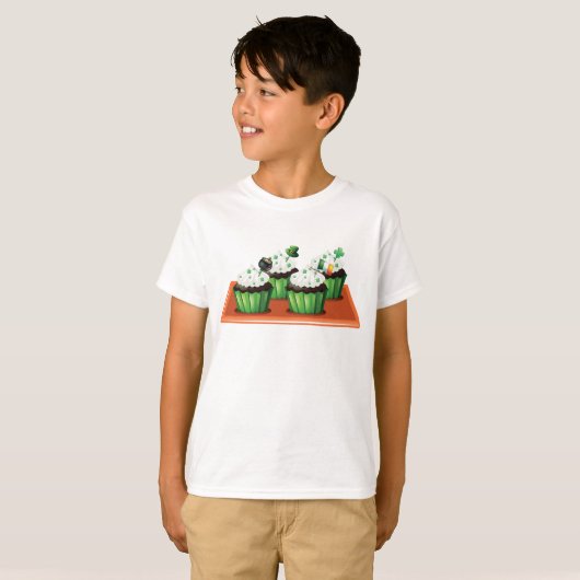 St Patricks Day Cupcakes T-shirt (Voorkant volledig)