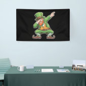 St Patricks Day Dab Dabbing Kabouter in het groen Spandoek (Beurs)