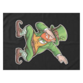 St Patricks Day Dab Dabbing Kabouter in het Groen Tafelkleed (Voorkant (Horizontaal))