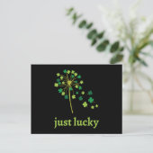 St Patricks Day Dandelion Shamrock Uitnodiging Briefkaart (Staand voorkant)