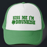 St Patricks Day Drunkish Trucker Pet<br><div class="desc">Kus me,  ik ben dronken. Grappige St Patrick's Day feestuitrusting. Vier de Ieren met op maat drink humor kleding en accessoires. Niet alleen een leuk t-shirt draag,  accessoires met een groen,  op maat,  en kunnen we hilarisch,  St Patrick's Day party pet toevoegen!</div>