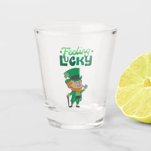 St. Patricks Day Feeling Lucky with a Leprechaun Shot Glas (Voorkant)