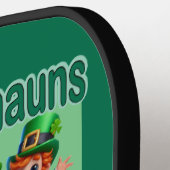 St. Patrick's Day Fun Schattig "Party Leprechauns" Pickleball Paddle (Links Detail)