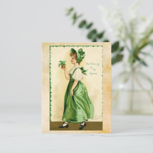 St. Patrick's Day Girl in Green Briefkaart (Staand voorkant)