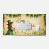 St. Patrick's Day Girl met Shamrocks Bureaumat (Keyboard & Muis)