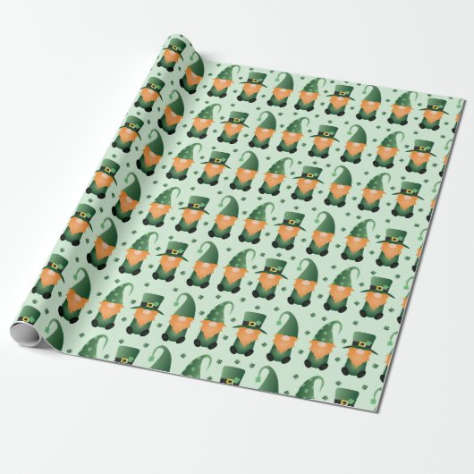 St Patricks Day Gnome Pattern Cadeaupapier (Uitgerold)