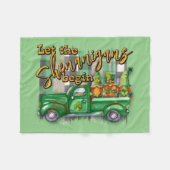 St. Patrick's Day Gnomen in Truck Shenanigans Fleece Deken (Voorkant (Horizontaal))
