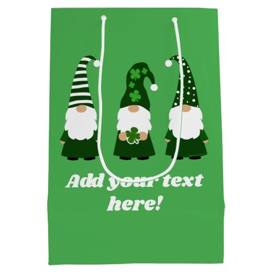 St Patricks Day Gnomes Schattig Gepersonaliseerd Medium Cadeauzakje (Achterkant)