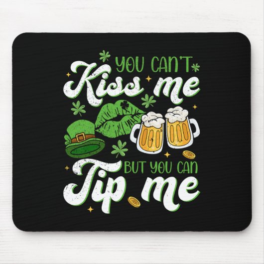St. Patrick's Day Grappige Serveerster Byrtender O Muismat (Voorkant)