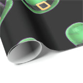 St Patrick's Day Green Derby Pet Pattern on Black Cadeaupapier (Rol Hoek)