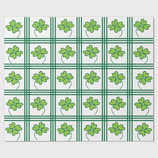 St Patricks Day Green Four Leaf Clover Pattern Cadeaupapier (Vlak)