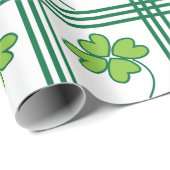 St Patricks Day Green Four Leaf Clover Pattern Cadeaupapier (Rol Hoek)