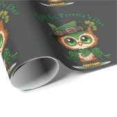 St. Patrick's Day Green Owl gepersonaliseerd Cadeaupapier (Rol Hoek)