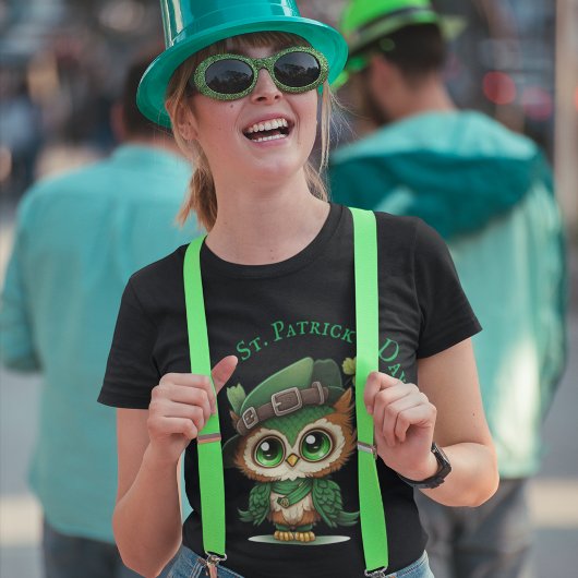 St. Patrick's Day Green Owl gepersonaliseerd T-shirt