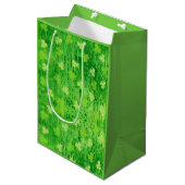 St Patrick's Day Green Shamrock Pattern Gift Bag Medium Cadeauzakje (Voorkant Gekanteld)
