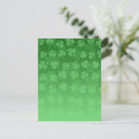 St. Patrick's Day groen shamrocks ombre patroon Briefkaart (Staand voorkant)