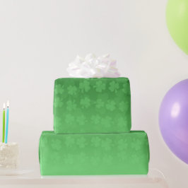 St. Patrick's Day groen shamrocks ombre patroon Cadeaupapier