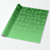 St. Patrick's Day groen shamrocks ombre patroon Cadeaupapier (Uitgerold)