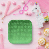 St. Patrick's Day groen shamrocks ombre patroon Papieren Bordje (Feest)