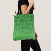 St. Patrick's Day groen shamrocks ombre patroon Tote Bag (Dichtbij)