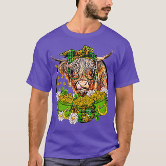 St Patricks Day Highland Koe Funny Highland Heifer T-shirt