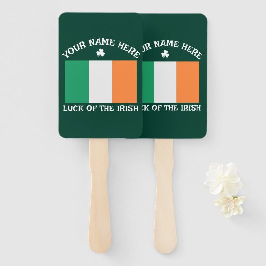 St. Patrick's Day Ierland Vlag Aangepaste Naam Sha Handwaaier (Voorkant en achterkant)