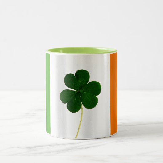 St. Patrick's Day Irish Flag Shamrock Ireland Mok (Center)