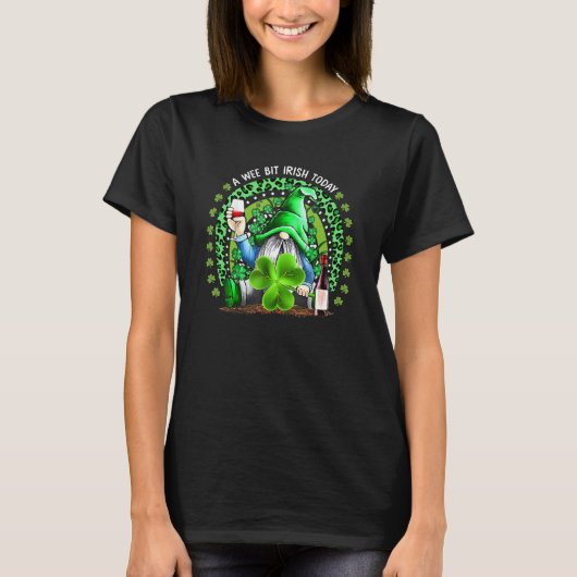 St Patrick's Day Irish Gnome Drink Wine Shamrock R T-shirt (Voorkant)
