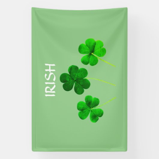 St Patrick's Day Irish Green Shamrock verlaat 2025 Spandoek (Verticaal)