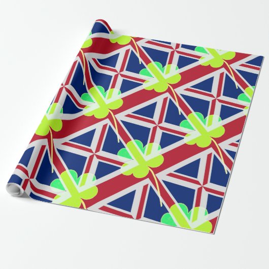 St. Patrick's Day Irish Shamrock Clover UK Flag Cadeaupapier (Uitgerold)