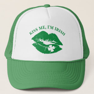 St Patricks Day Kiss Me I'm Irish Lucky Clover Trucker Pet