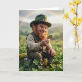 St. Patrick's Day Leprechaun Admiring a Gold Coin Kaart (Gele Bloem)