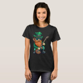 St Patricks Day Leprechaun with Sunglasses Playing T-shirt (Voorkant volledig)