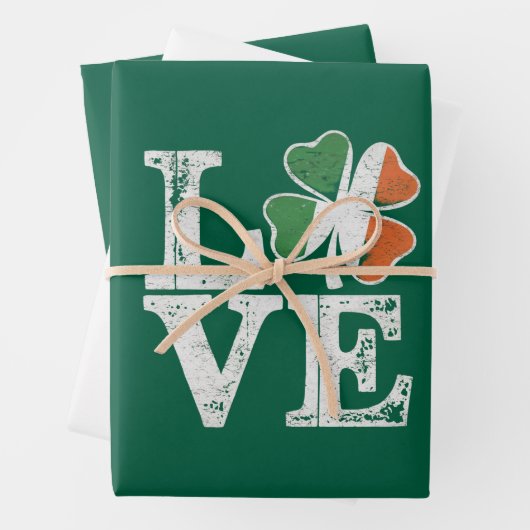 St Patricks Day Love Lucky Irish Shamrock Green Inpakpapier Vel (In situ)