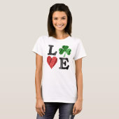 St. Patrick's Day LOVE met hart en schaamte T-shirt (Voorkant volledig)