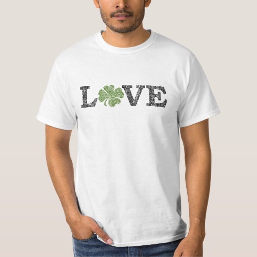 St. Patricks Day LOVE met shamrock T-shirt (Voorkant)