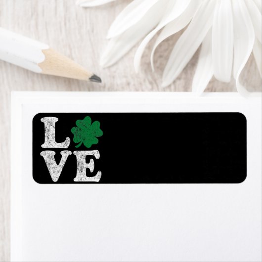 St Patrick's Day LOVE Shamrock Irish Etiket (Insitu)
