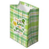 St Patrick's Day Luck of the Irish Play Medium Cadeauzakje (Voorkant Gekanteld)