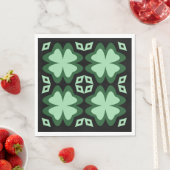 St Patrick's Day Lucky 4-leaf Clovers Servet (Insitu)