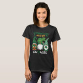 St Patricks Day Lucky Shamrock Leopard Gnomes Iris T-shirt (Voorkant volledig)