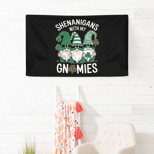 St Patricks Day Lucky Shamrock Leopard Gnomes Spandoek (Insitu)