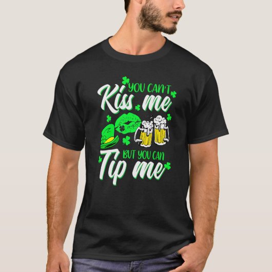 St Patrick's Day Lucky Shamrock Waitress Bartender T-shirt (Voorkant)