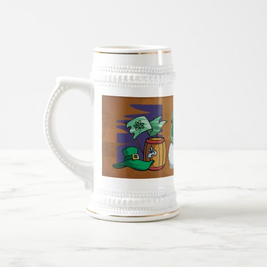 St. Patricks Day Man met Pet Drink bier Bierpul (Links)