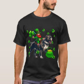 St Patrick's Day Man Riding Pit Bull Shamrocks T-shirt (Voorkant)