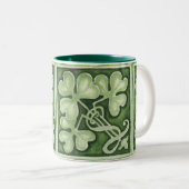 St. Patrick's Day met Shamrock Green waterverf T Tweekleurige Koffiemok (Voorkant rechts)