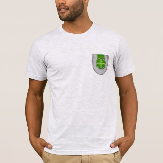 St Patrick's Day Minimalist Four Leaves Shamrock T-shirt (Voorkant)