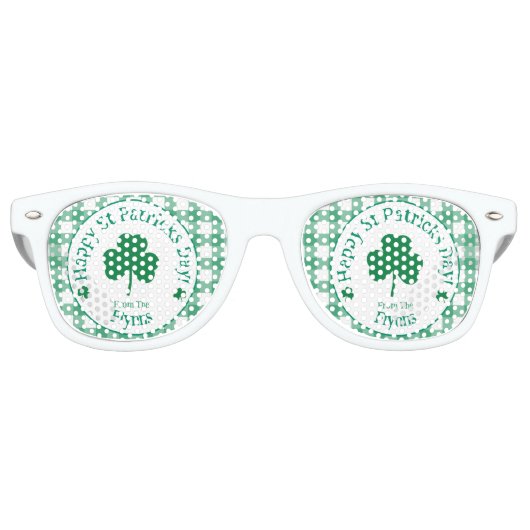 St Patricks Day NAME Irish Clover Green Check Retro Zonnebril (Voorkant)