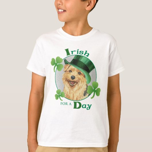 St. Patrick's Day Norfolk Terrier T-shirt (Voorkant)
