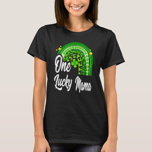 St Patrick's Day One Lucky Mama Leopard Rainbow T-shirt (Voorkant)
